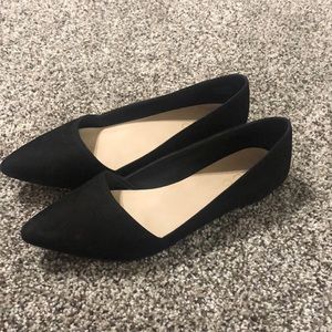 ALDO size 8 black pointed flats